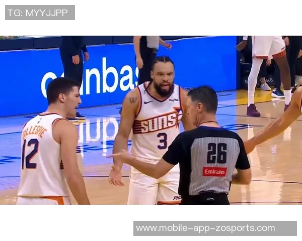 防守悍将争锋相对狄龙首节高效得分墨菲三分火力全开 防守悍将争锋相对狄龙首节高效得分墨菲三分火力全开